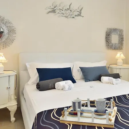 Casa Sulla Spiaggia Con Accesso E Spiaggia Privata *