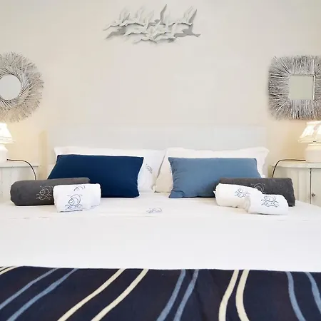 Casa Sulla Spiaggia Con Accesso E Spiaggia Privata *