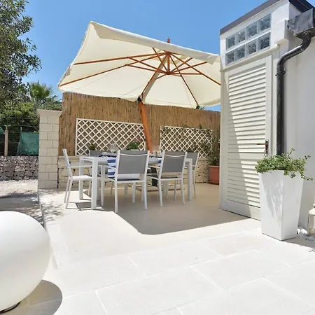 Casa Sulla Spiaggia Con Accesso E Spiaggia Privata * Santa Maria del Focallo